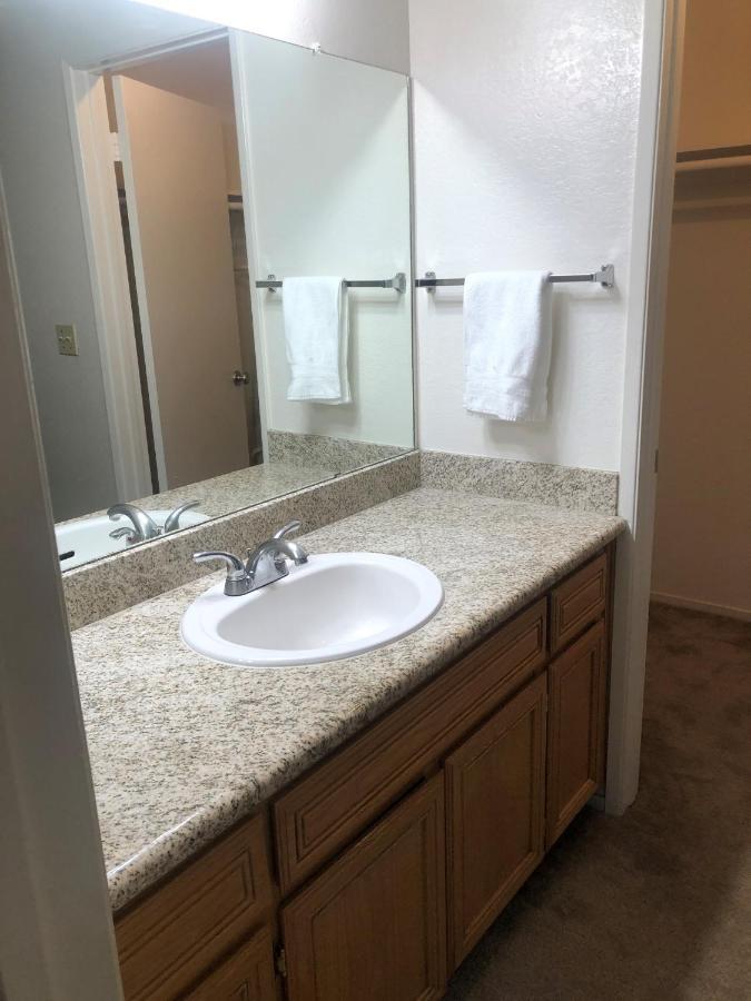 Whispering Meadows Apartments Bakersfield Buitenkant foto
