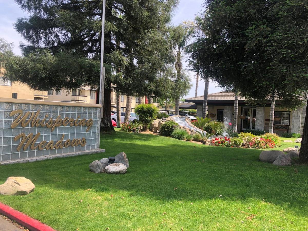 Whispering Meadows Apartments Bakersfield Buitenkant foto