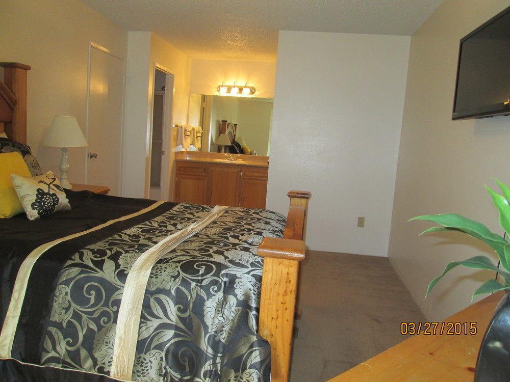 Whispering Meadows Apartments Bakersfield Buitenkant foto