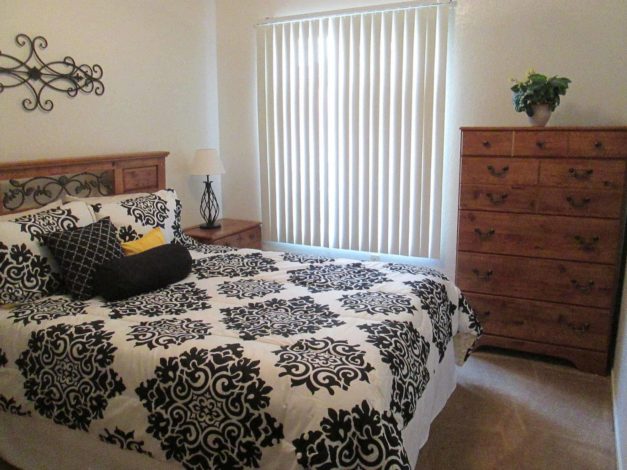 Whispering Meadows Apartments Bakersfield Buitenkant foto