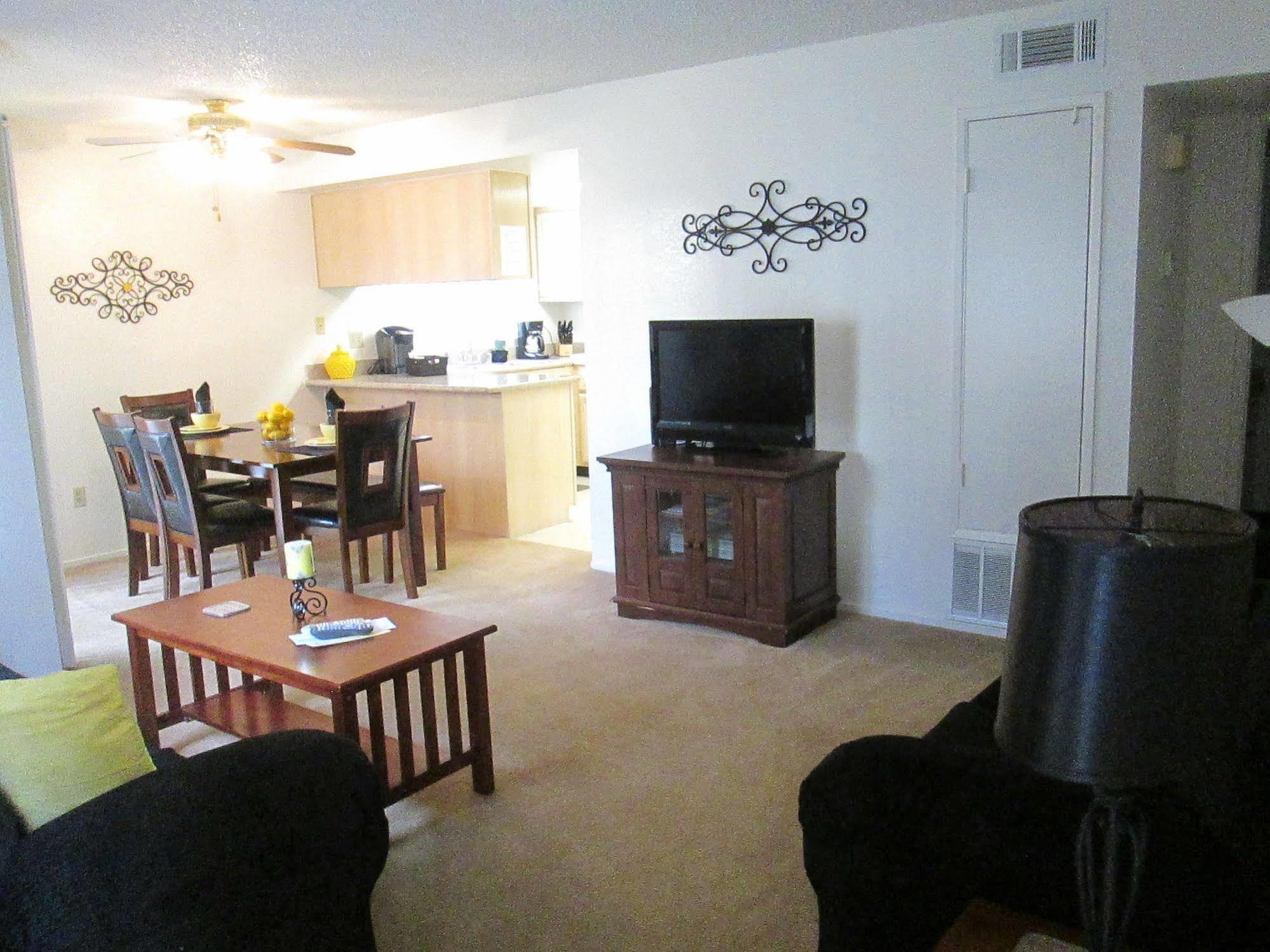 Whispering Meadows Apartments Bakersfield Buitenkant foto